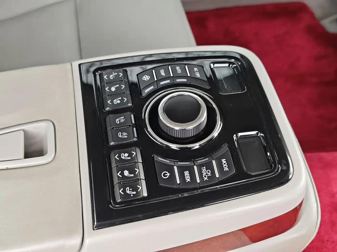 Hongqi H7 2015 2.0T Premium фото 17