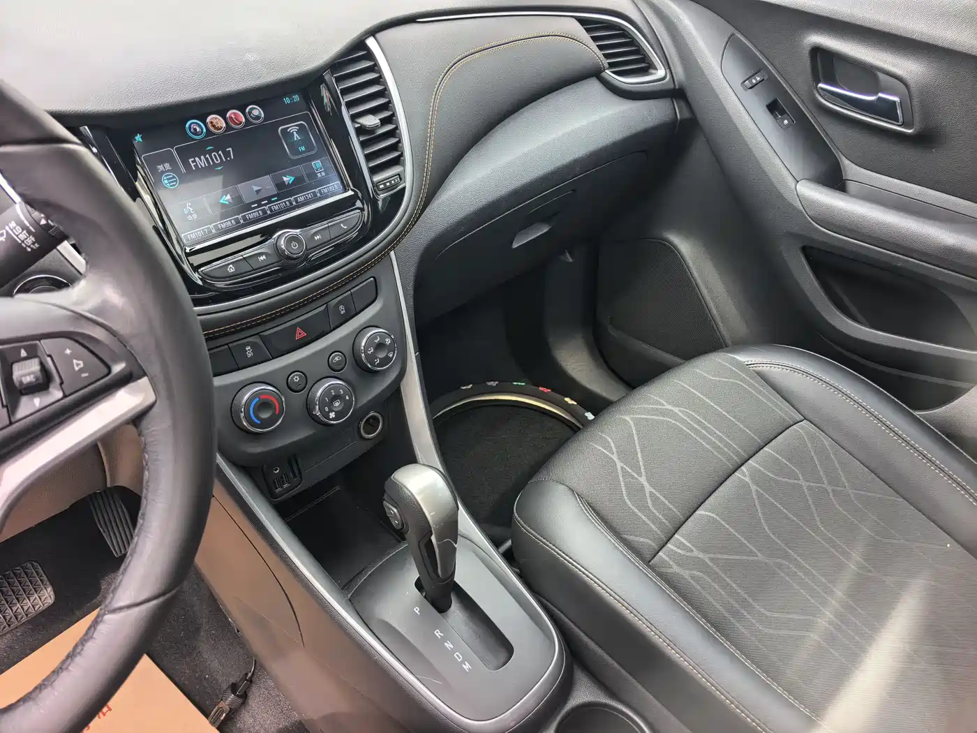 Chevrolet Trax 2018 330T Automatic 2WD Luxury фото 9