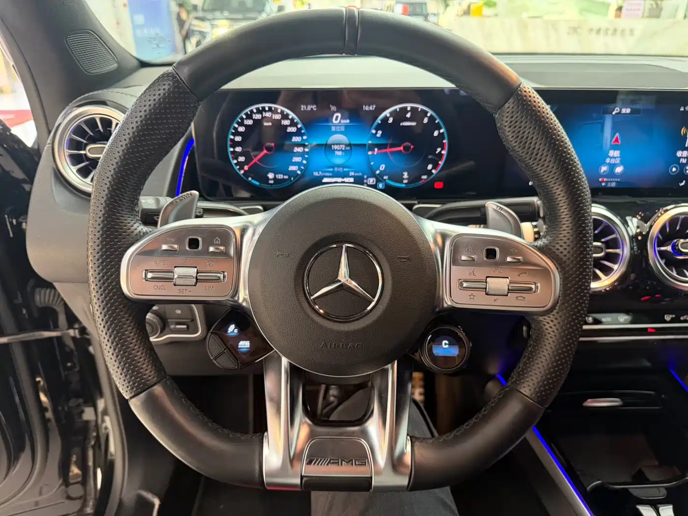 Mercedes-Benz GLB AMG 2022 2022 AMG GLB 35 4MATIC