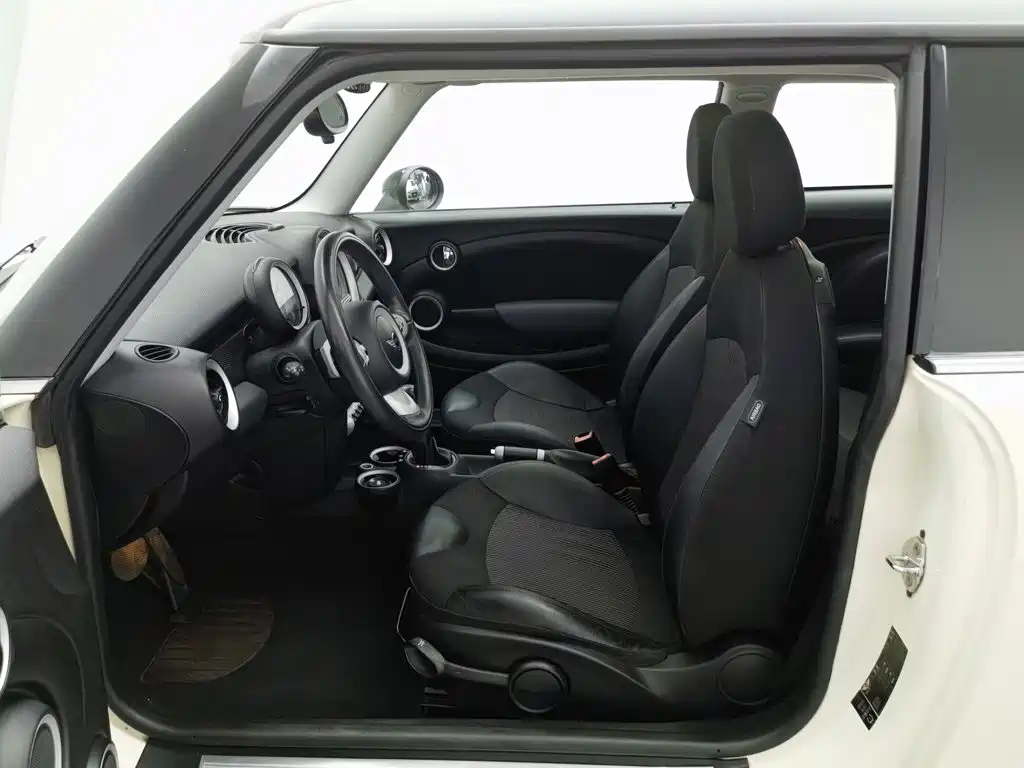MINI MINI 2008 2007 1.6L COOPER Fun