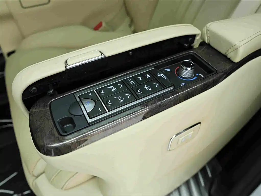 Toyota Vellfire 2020 2019 Hybrid 2.5L HV Premium Edition