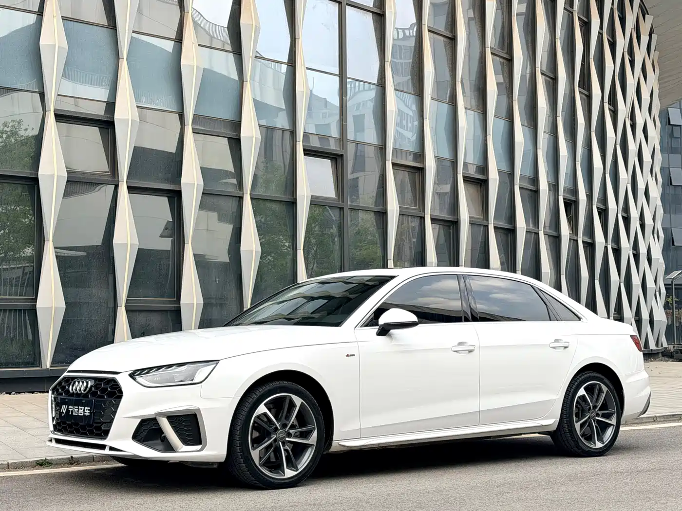 Audi A4L 2020 40 TFSI Fashion Dynamic Edition