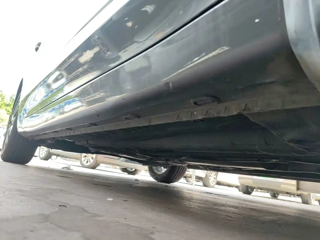 Фото 21 - Roewe i5