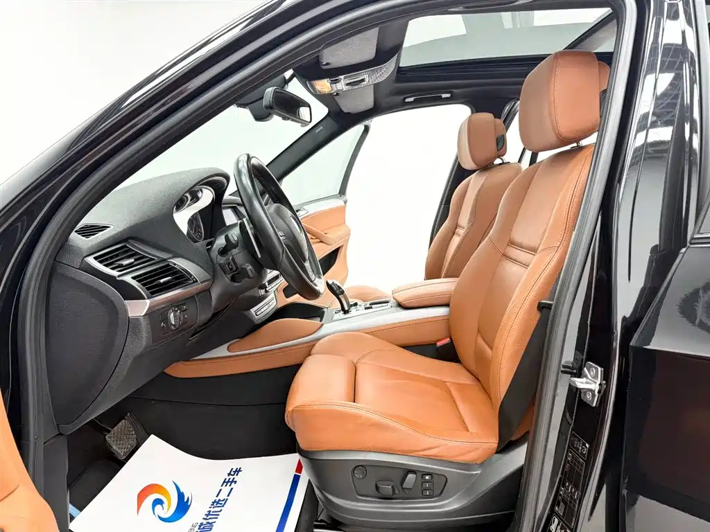 BMW X5 M 2010 X5 M фото 4