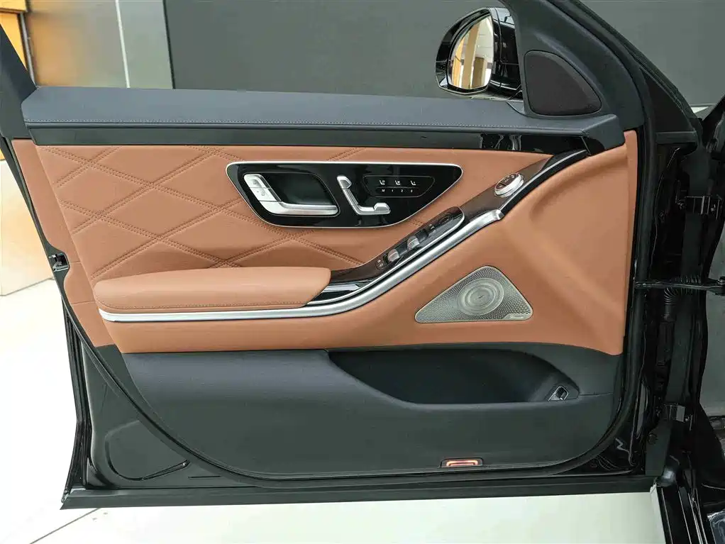Mercedes-Benz Maybach S-Class 2024 Facelift S 480 4MATIC фото 16