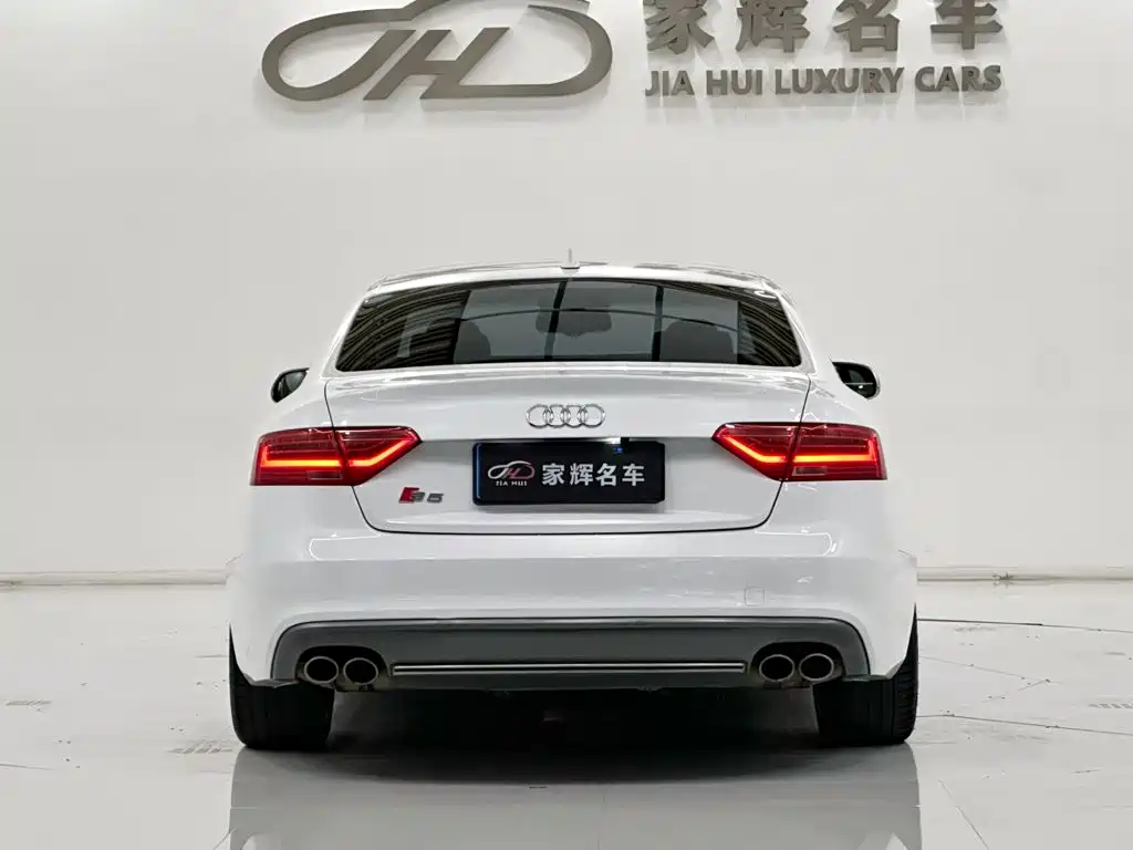 صورة 6 - Audi S5