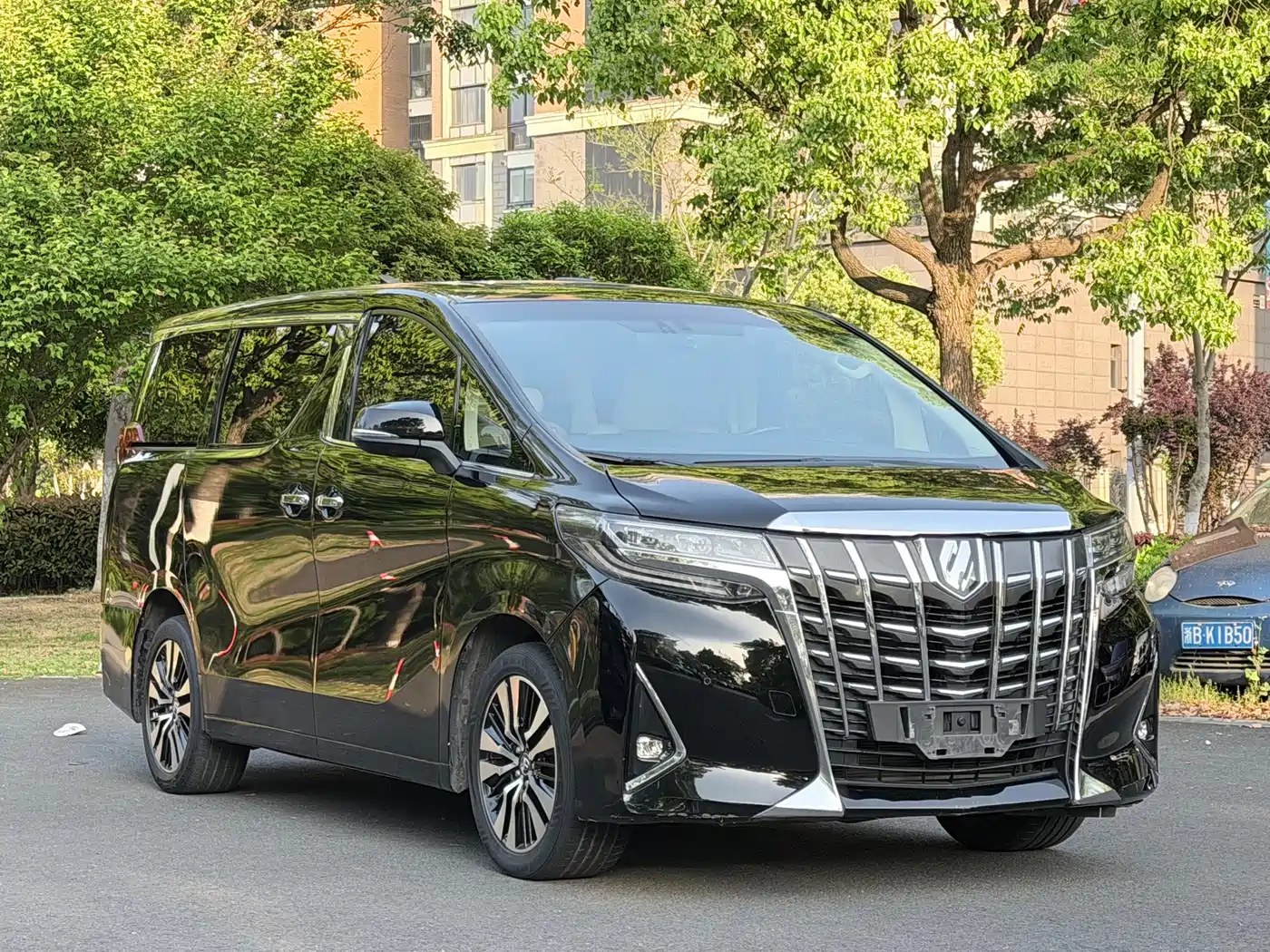 Toyota Alphard 2018 Facelift 3.5L Premium Edition фото 3