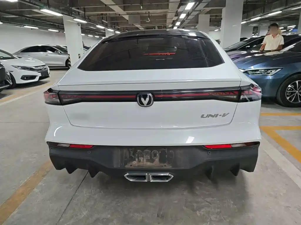 Changan UNI-V iDD 2025 2024 Blue Whale Smart iDD 136km Smart Cool