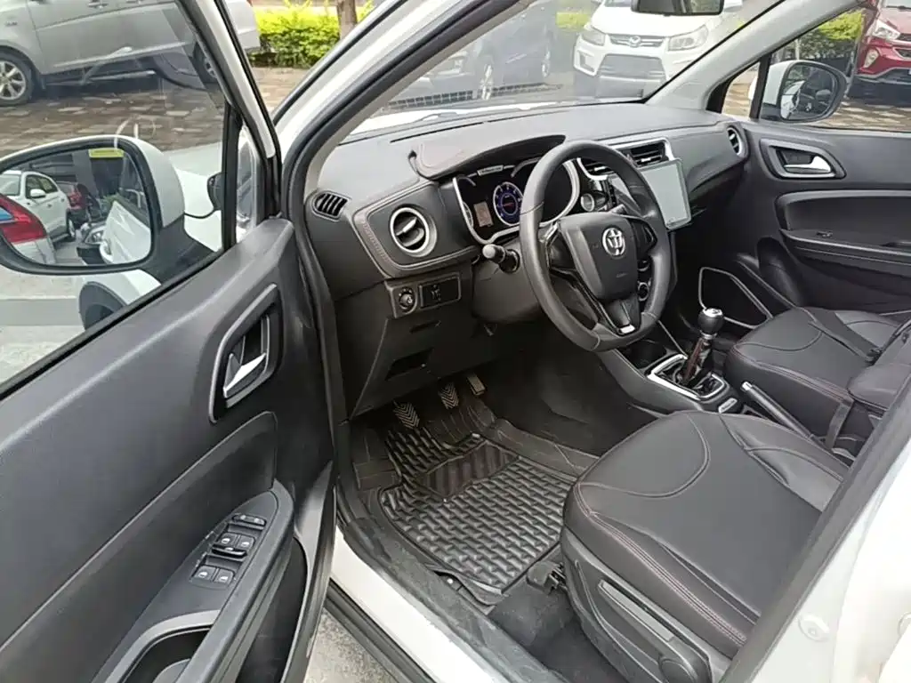 Zhonghua V3 2016 2016 1.5L Manual Comfort