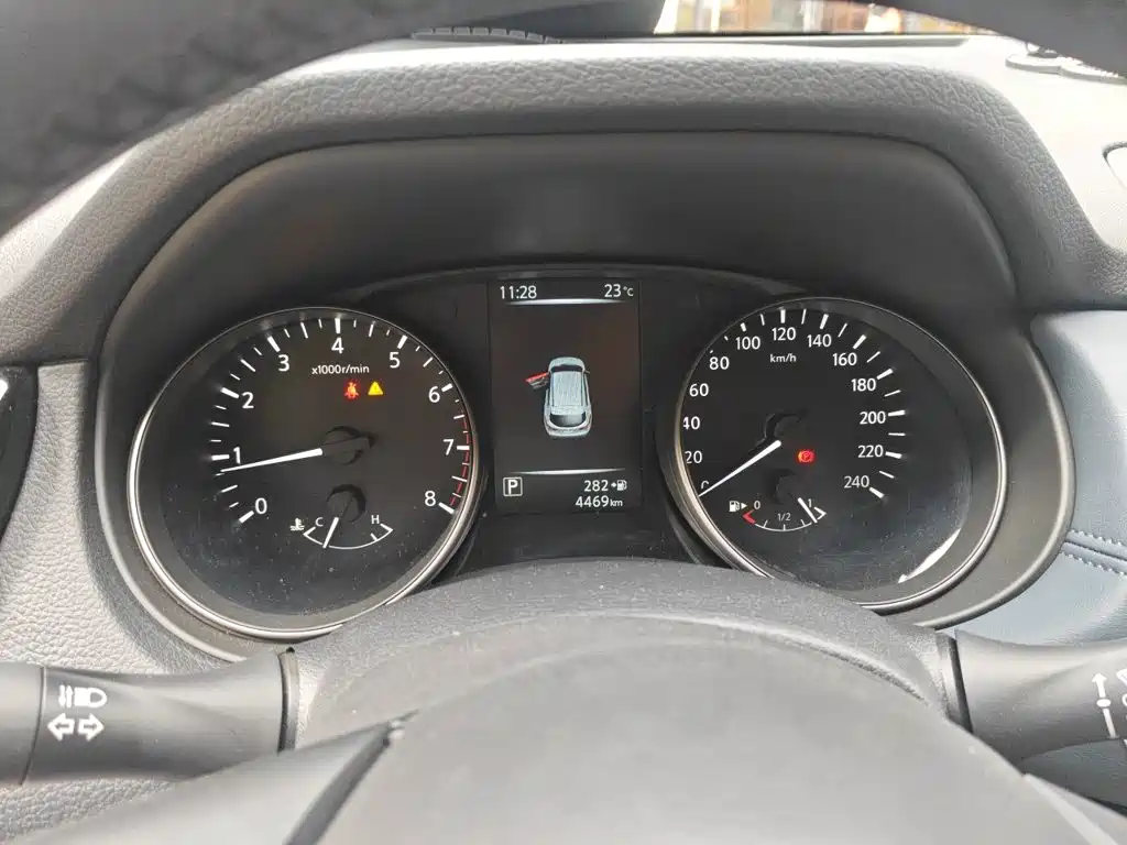 Nissan Qashqai 2025 2025 Facelift Honor 2.0L CVT XV Sincere Edition