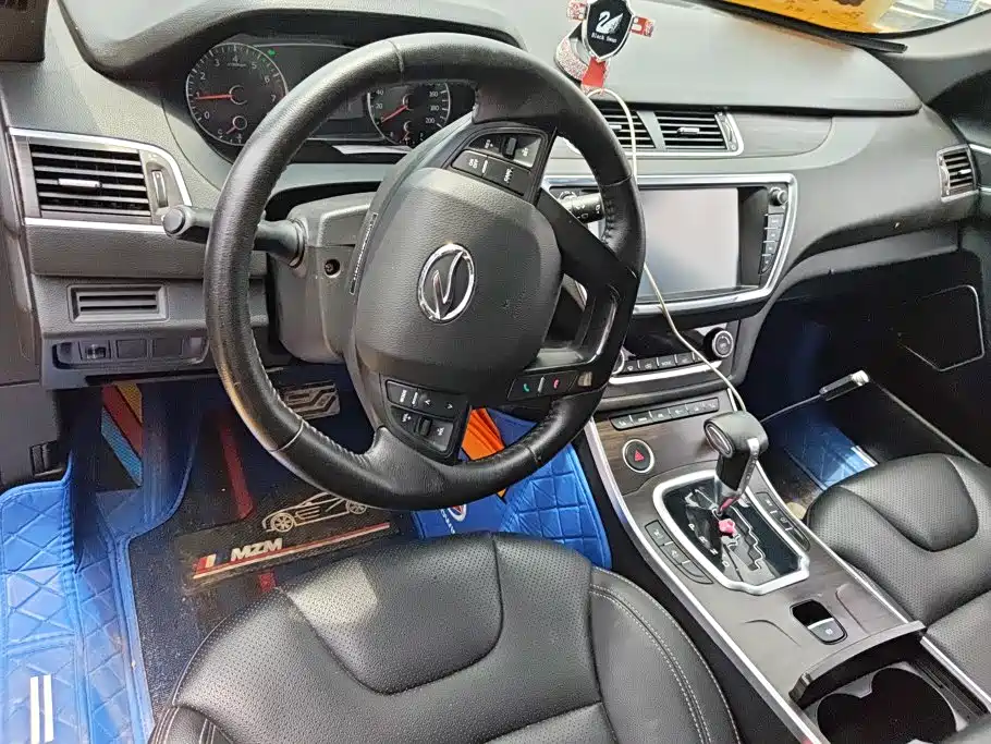Landwind X7 2017 2015 2.0T Panoramic Flagship Edition