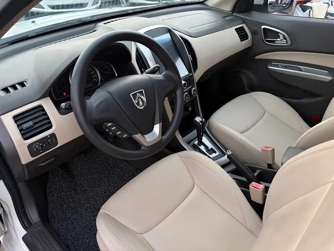 Baojun 630 2012 2012 1.5L DVVT Automatic Comfort