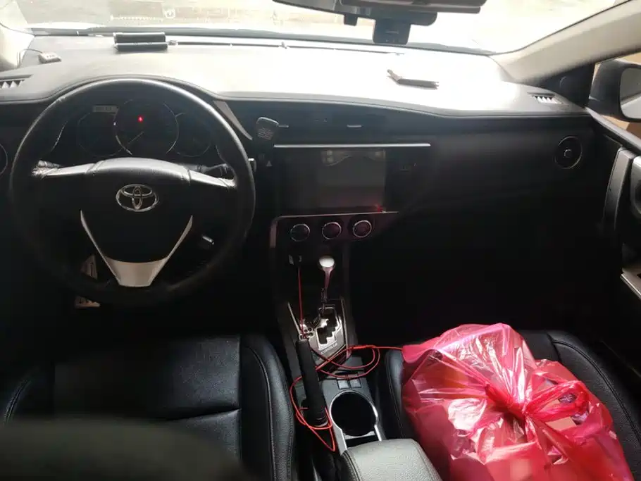Photo 12 - Toyota Corolla