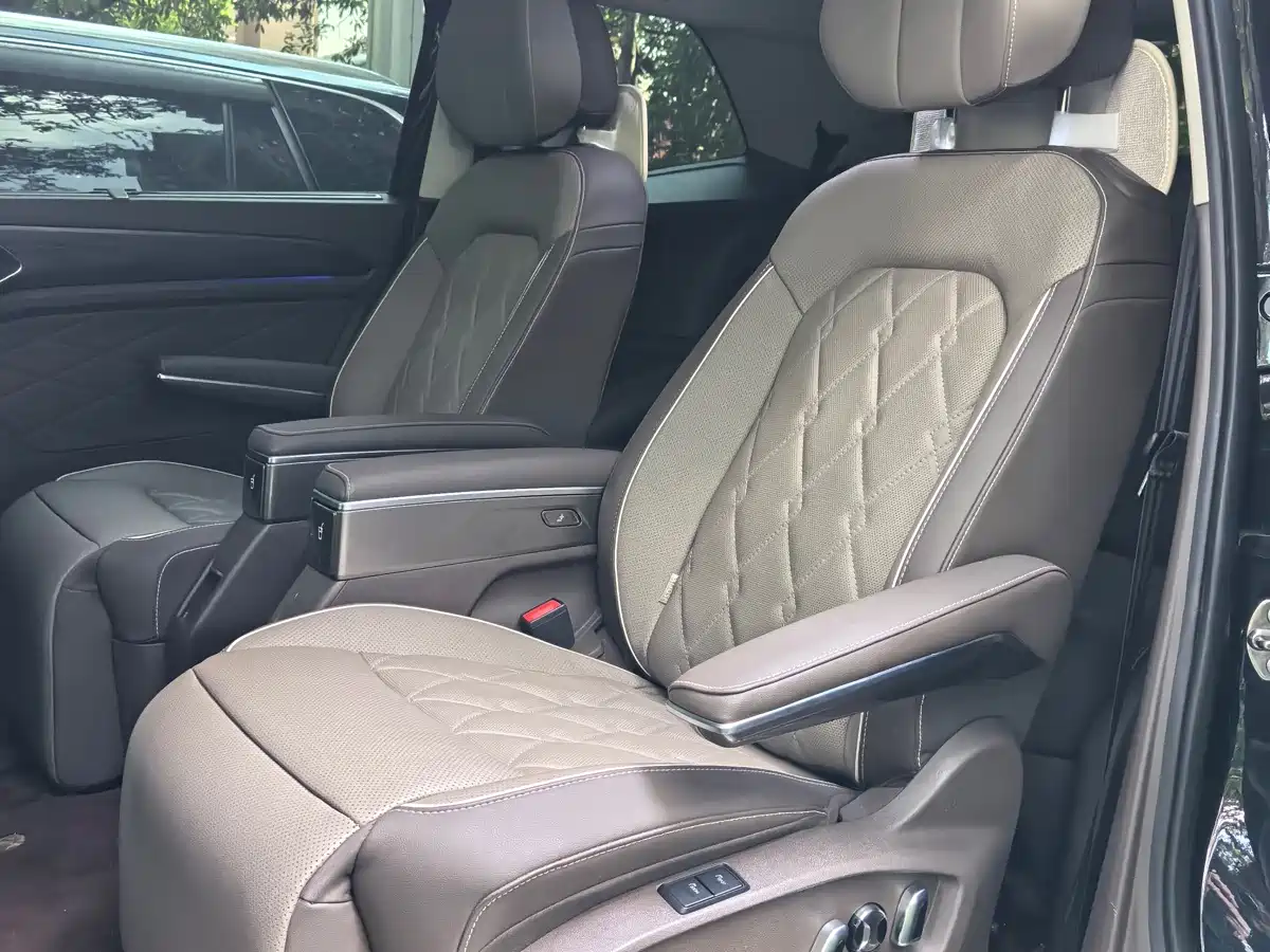 Volkswagen Viloran 2024 2023 380TSI Premium Edition