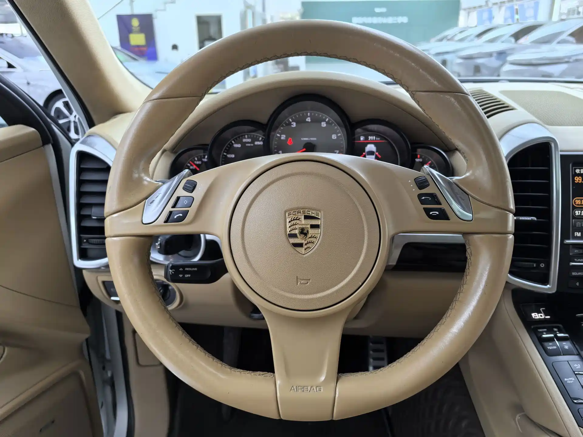Фото 8 - Porsche Cayenne
