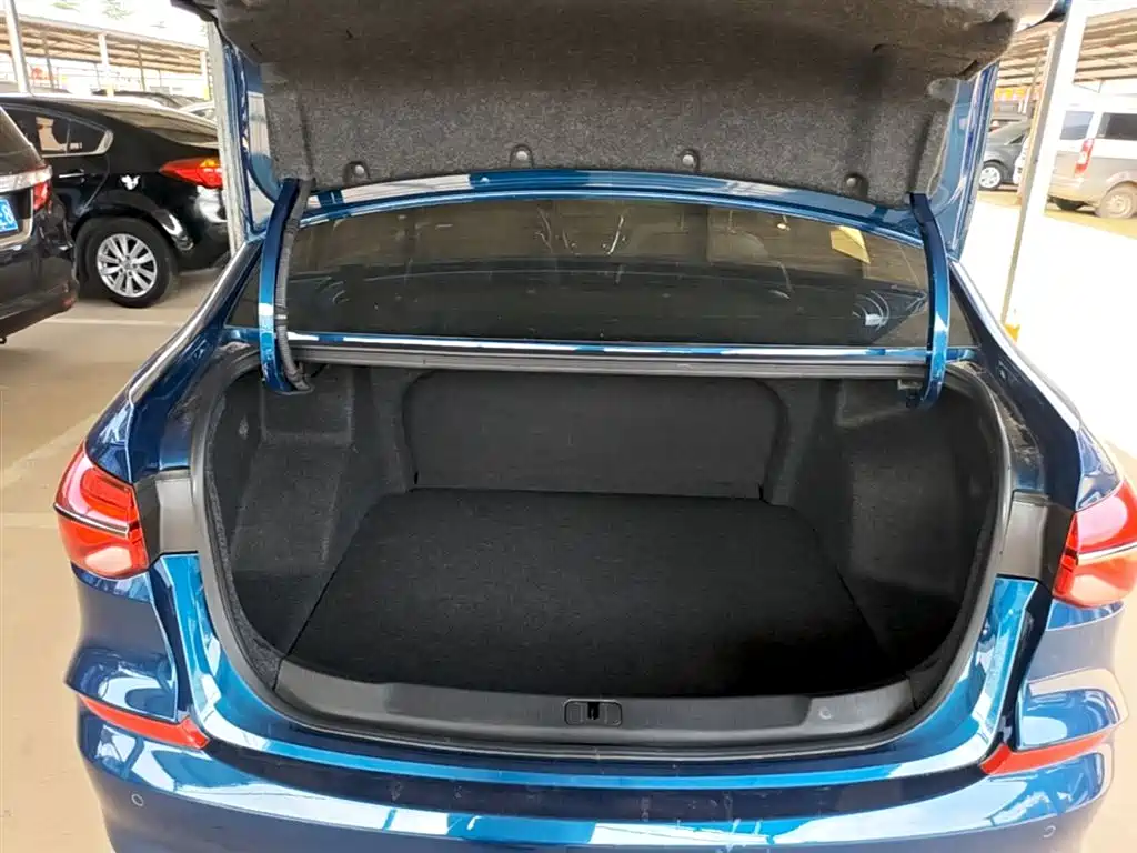 Chevrolet Monza 2019 RS 330T Auto Smooth Edition China VI фото 19