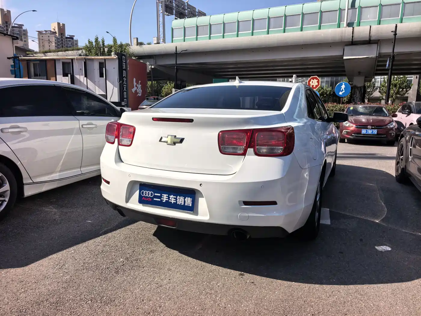 Chevrolet Malibu 2013 2.0L Automatic Luxury Edition фото 6