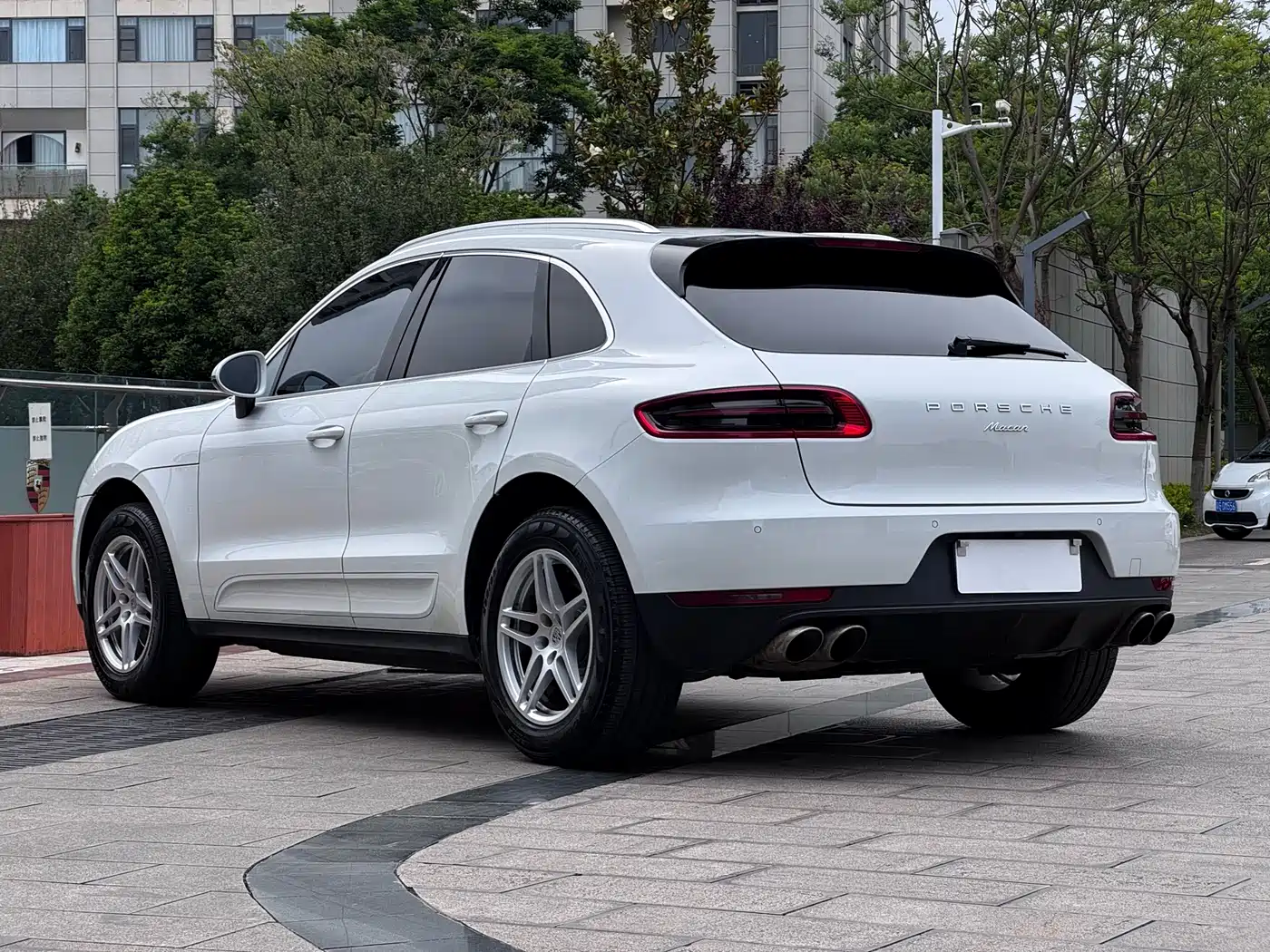 Porsche Macan 2016 Macan 2.0T фото 7