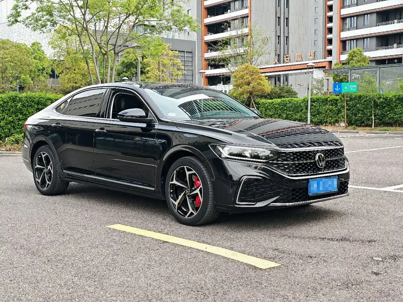 Volkswagen Passat 2024 Model 380TSI Starlight Elite фото 3