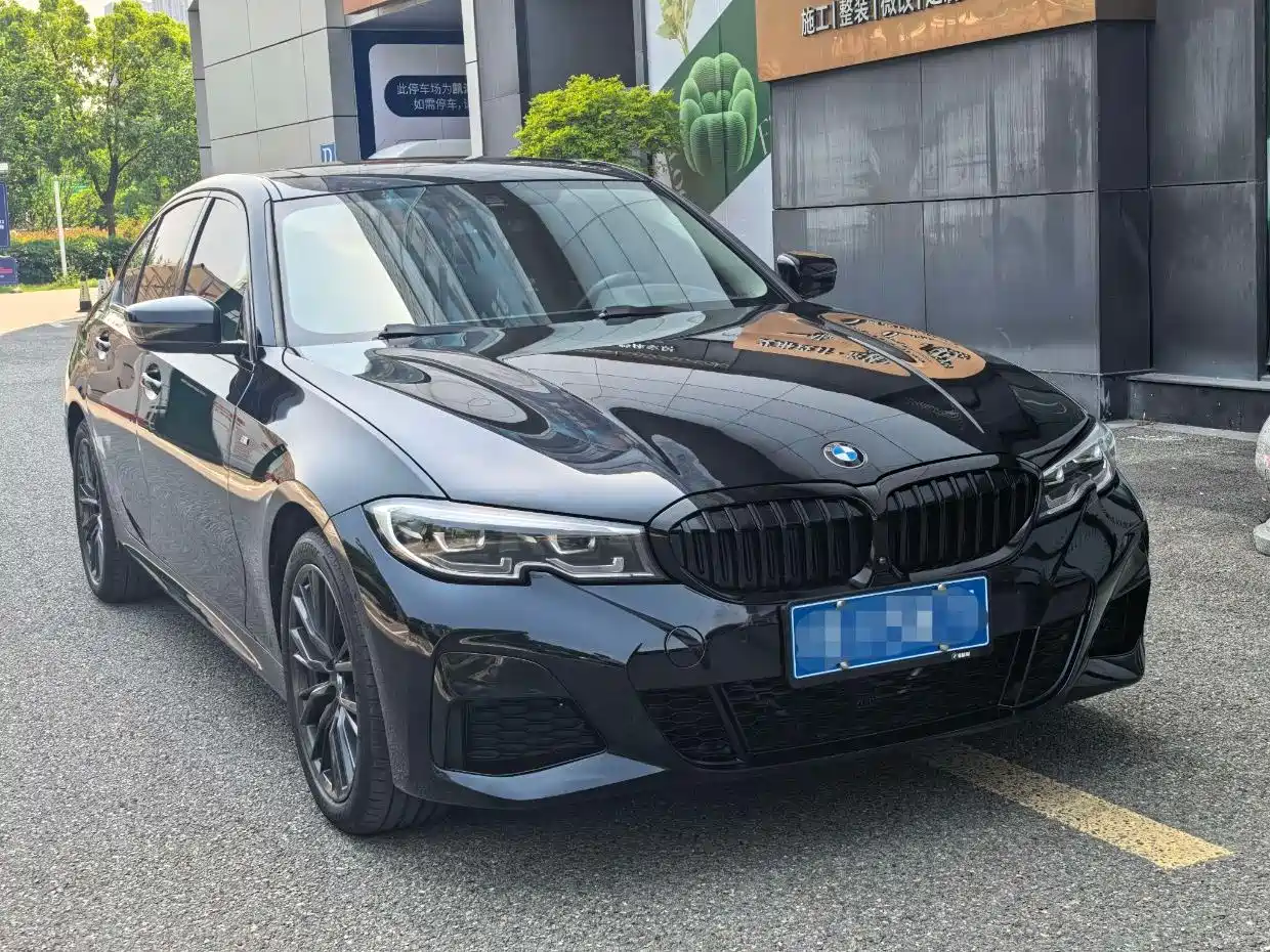 BMW 3 Series 2020 330i M Sport Blackout Package фото 3