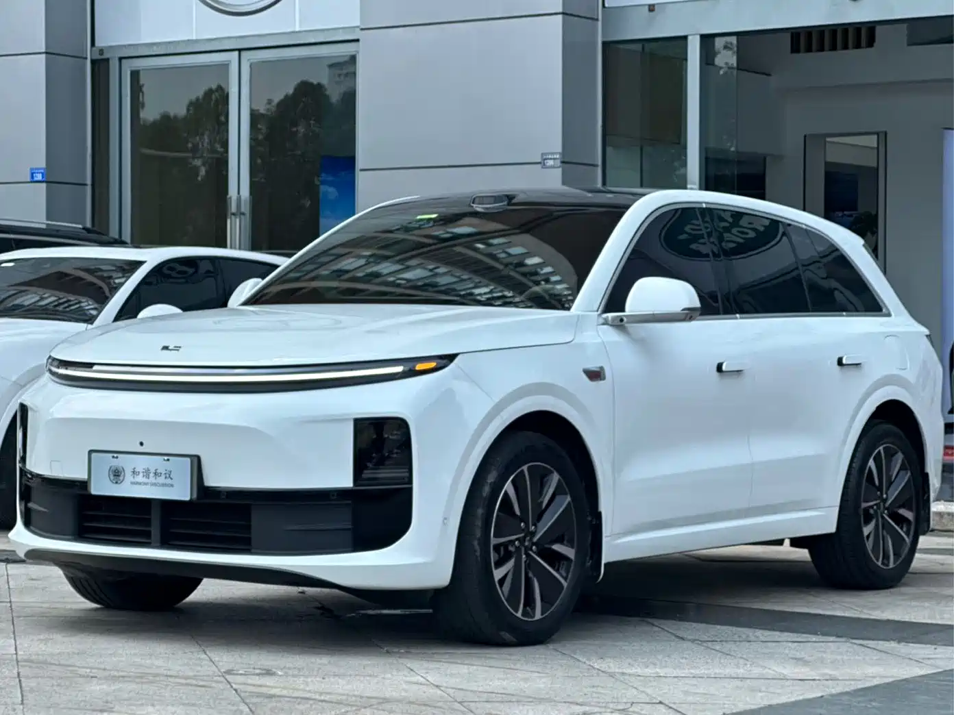 Li Auto L6 2025