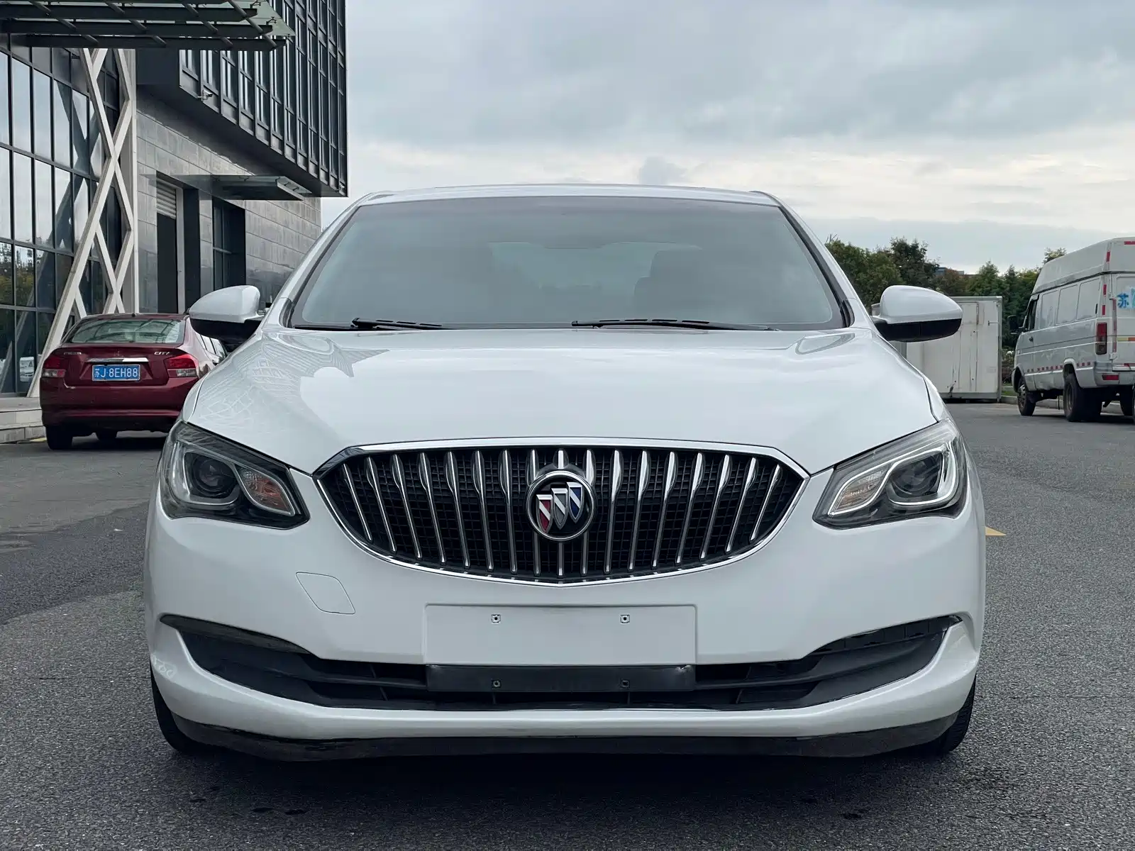 Фото 2 - Buick Excelle