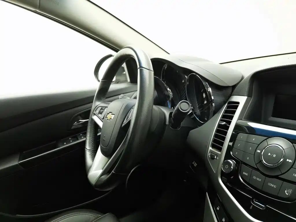 صورة 22 - Chevrolet Cruze