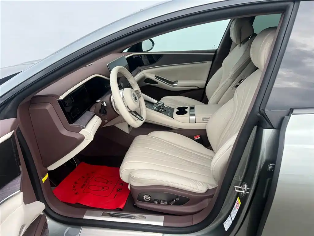 Denza Z9GT 2024 Model 1100 AWD Max Edition фото 7