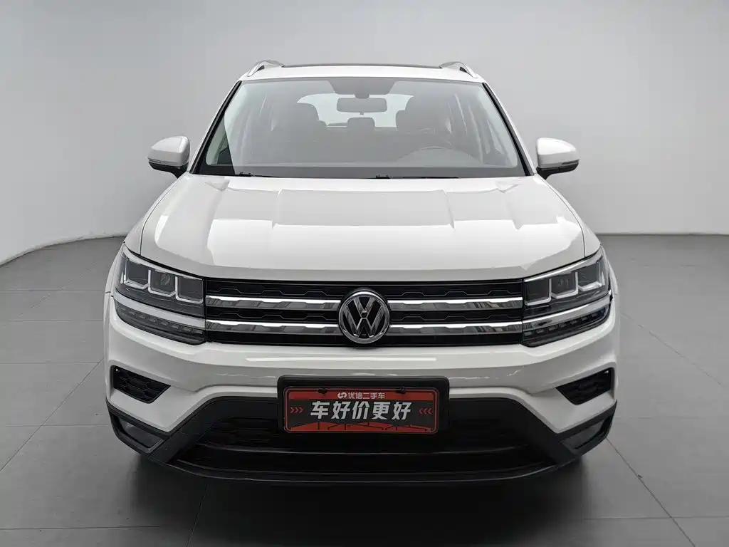 Фото 3 - Volkswagen Tharu