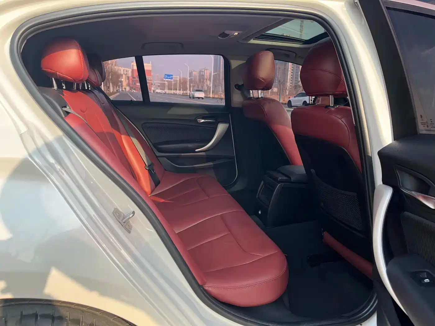 BMW 1 Series (Import) 2016 118i Leading фото 13