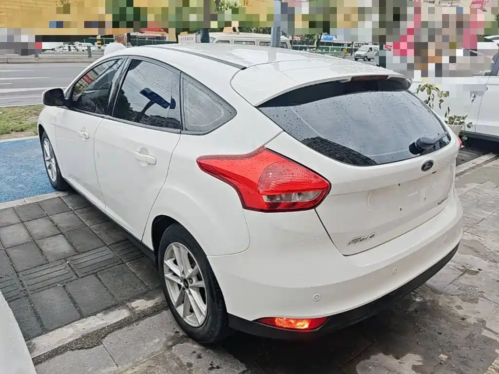 Ford Focus 2016 2015 Hatchback 1.6L Automatic Trend