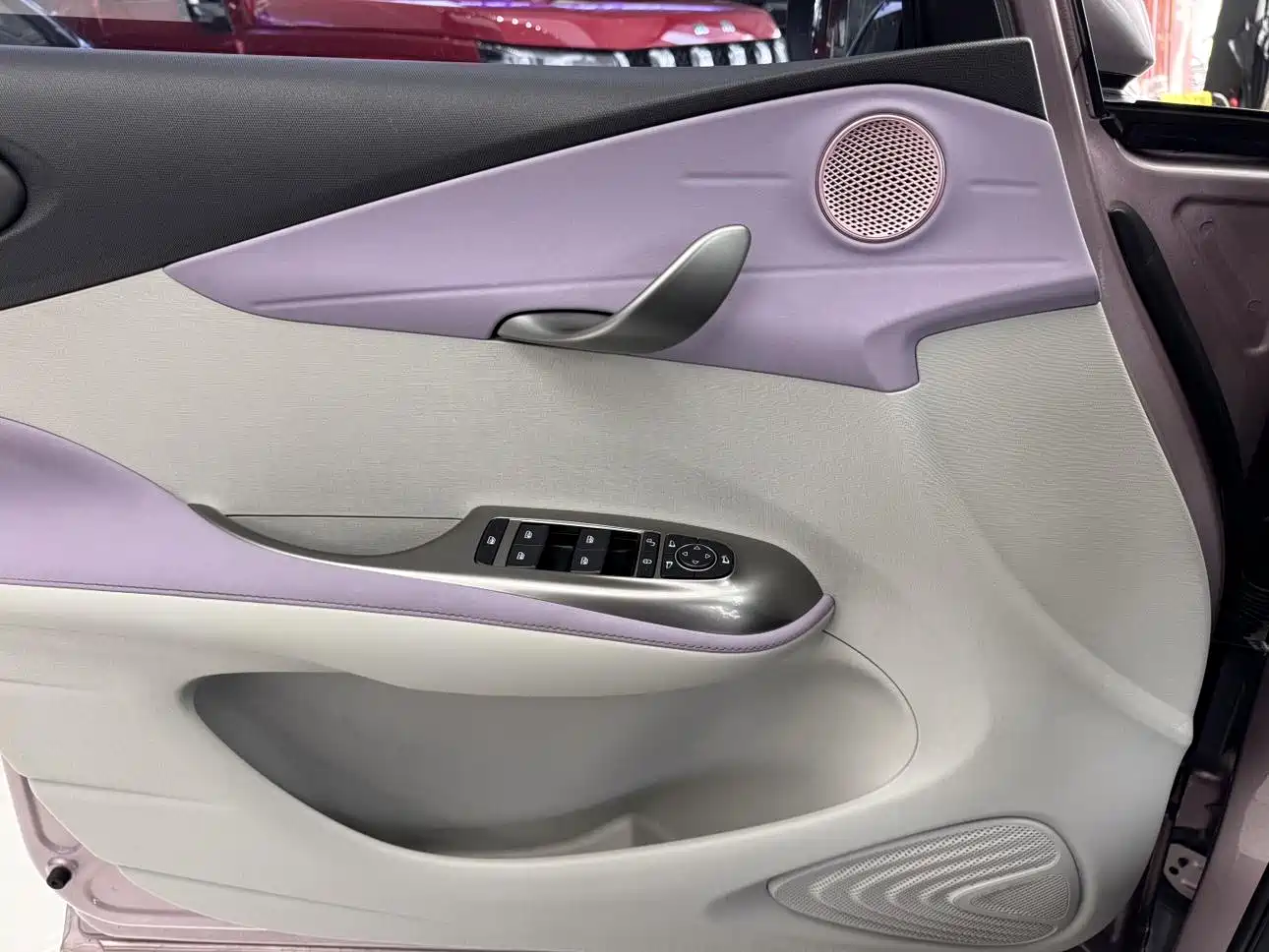 BYD Dolphin 2024 Glory Edition 420km Fashion Edition фото 20