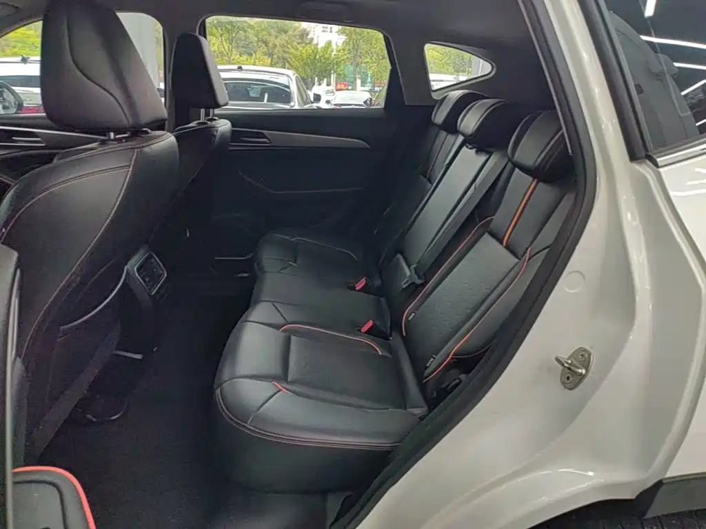 Фото 17 - Haval F7