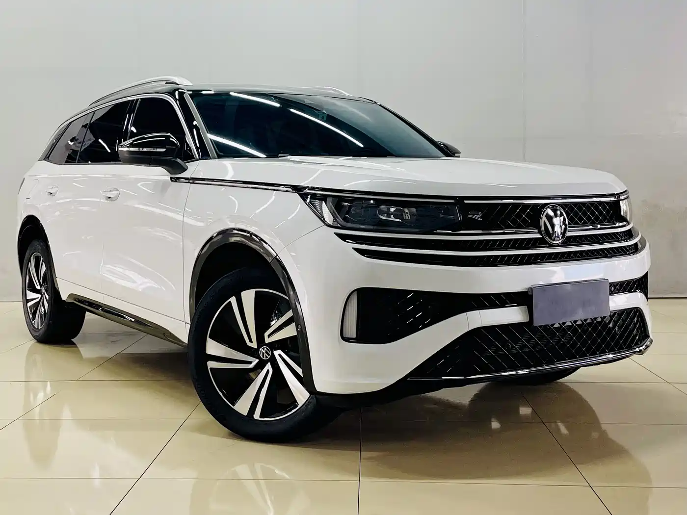 Volkswagen Talagon 2023 380TSI 4WD R-Line Touring Edition фото 2