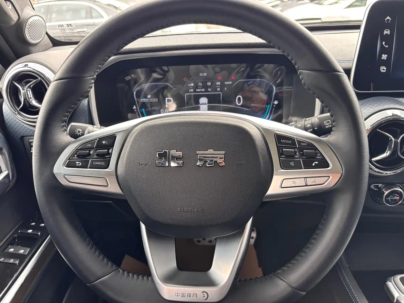 BAIC ORV Beijing Offroad BJ40 2023 2.0T Auto 4WD Urban Hunter Knight Edition фото 8