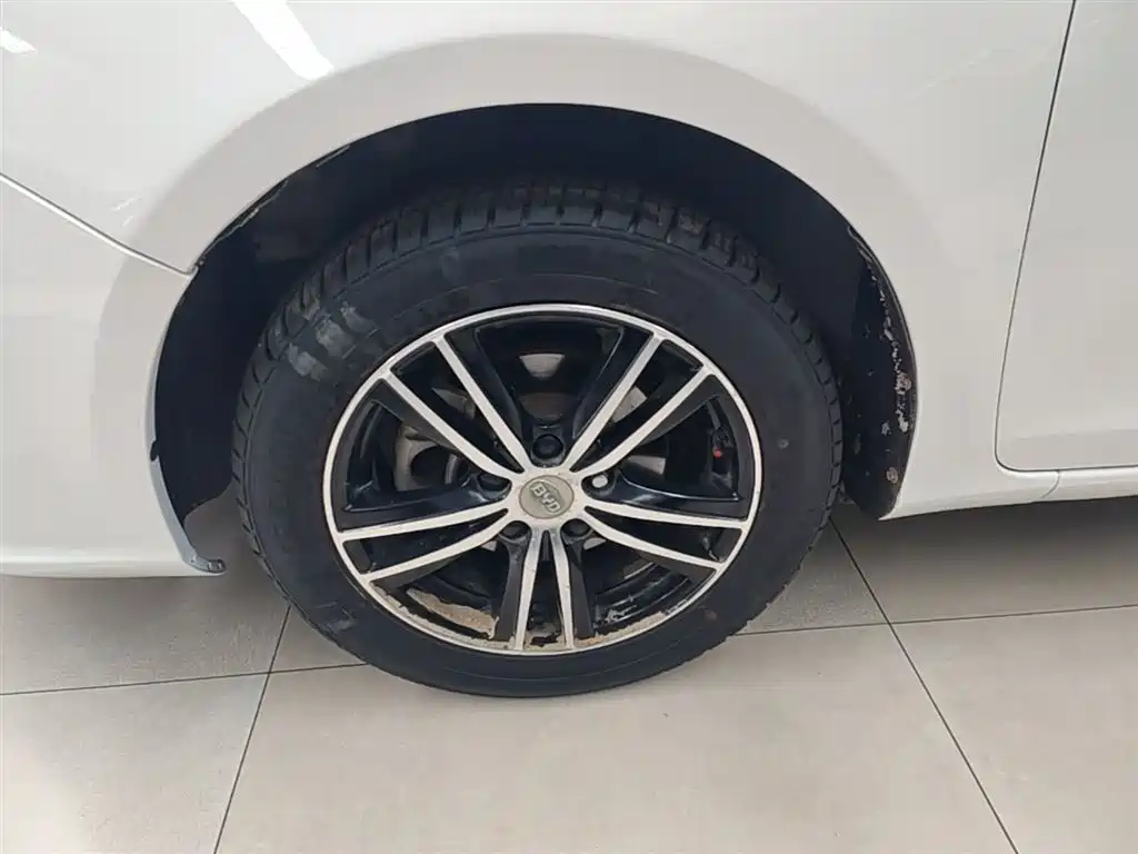 BYD Surui 2015 1.5L Manual Luxury фото 23