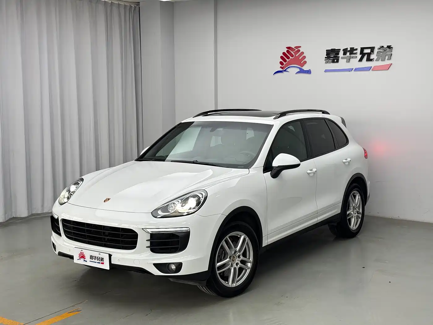 Porsche Cayenne 2015 Cayenne 3.0T фото 2