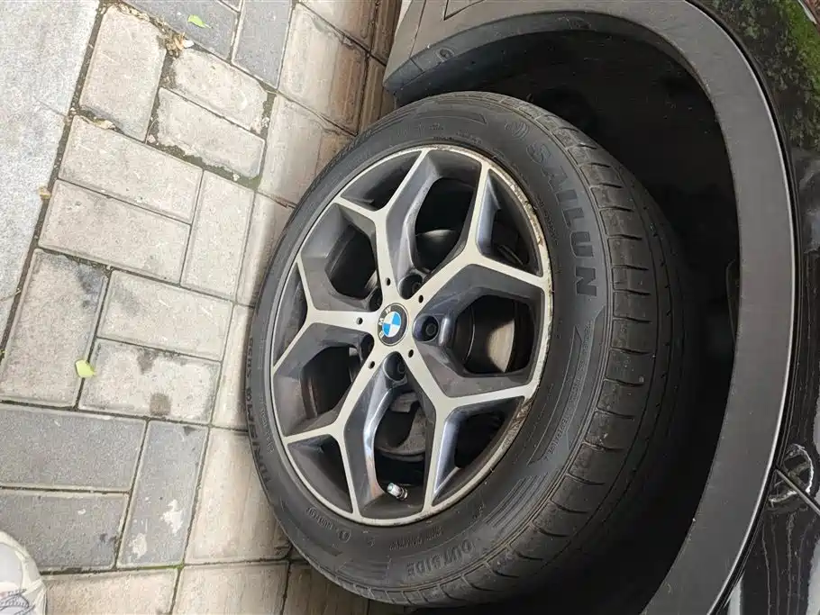 BMW X1 2019 sDrive18Li Premium Model фото 6