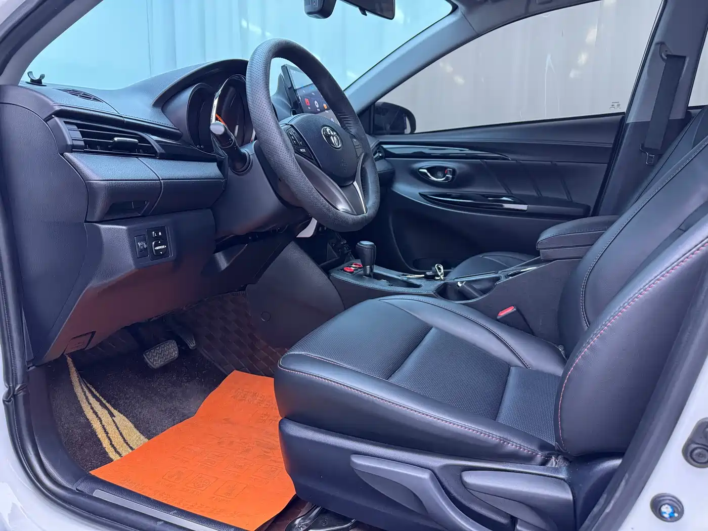 Toyota YARiS L Zhi Xuan 2022 Zhi Xuan X 1.5L CVT Luxury PLUS Edition фото 6
