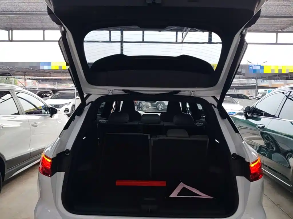 Audi Q5 e-tron 2024 2023 40 e-tron Starlight Edition Brocade Package