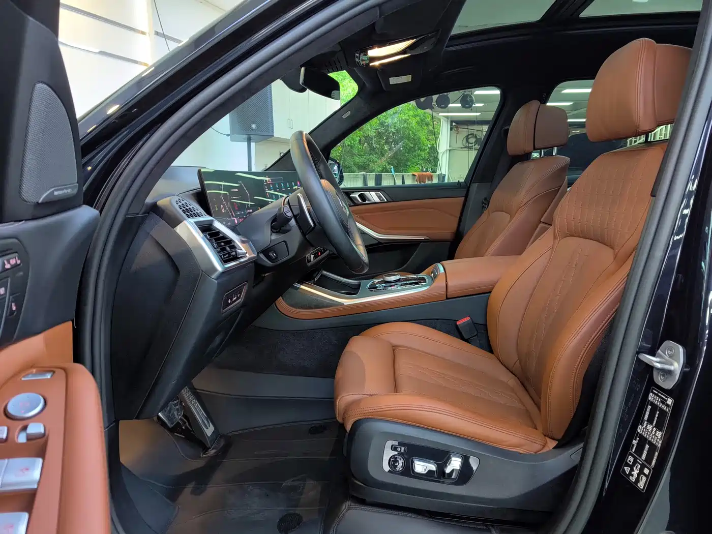 BMW X7 2023 xDrive40i Exclusive M Sport Package фото 11