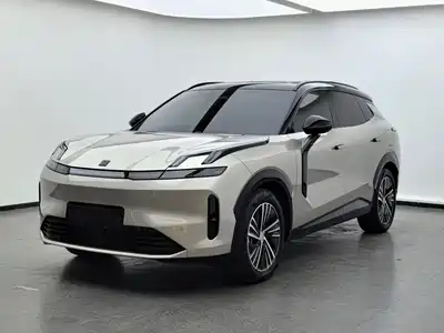 Lynk & Co 08 EM-P