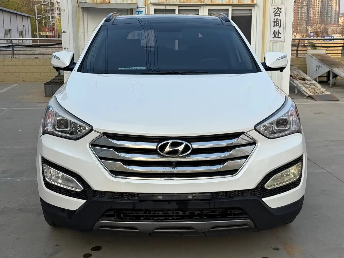 Hyundai Santa Fe 2013 Facelift 2.4L Automatic 4WD Smart фото 2