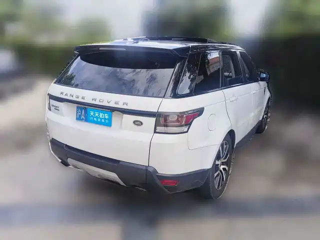 Land Rover Range Rover Sport 2014 3.0 SC V6 HSE — фото 2