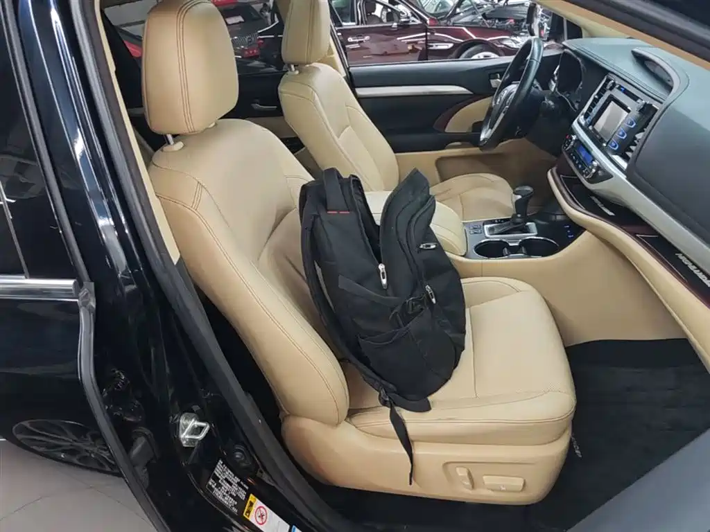 Toyota Highlander 2015 2.0T AWD Luxury Edition 7-seater фото 24