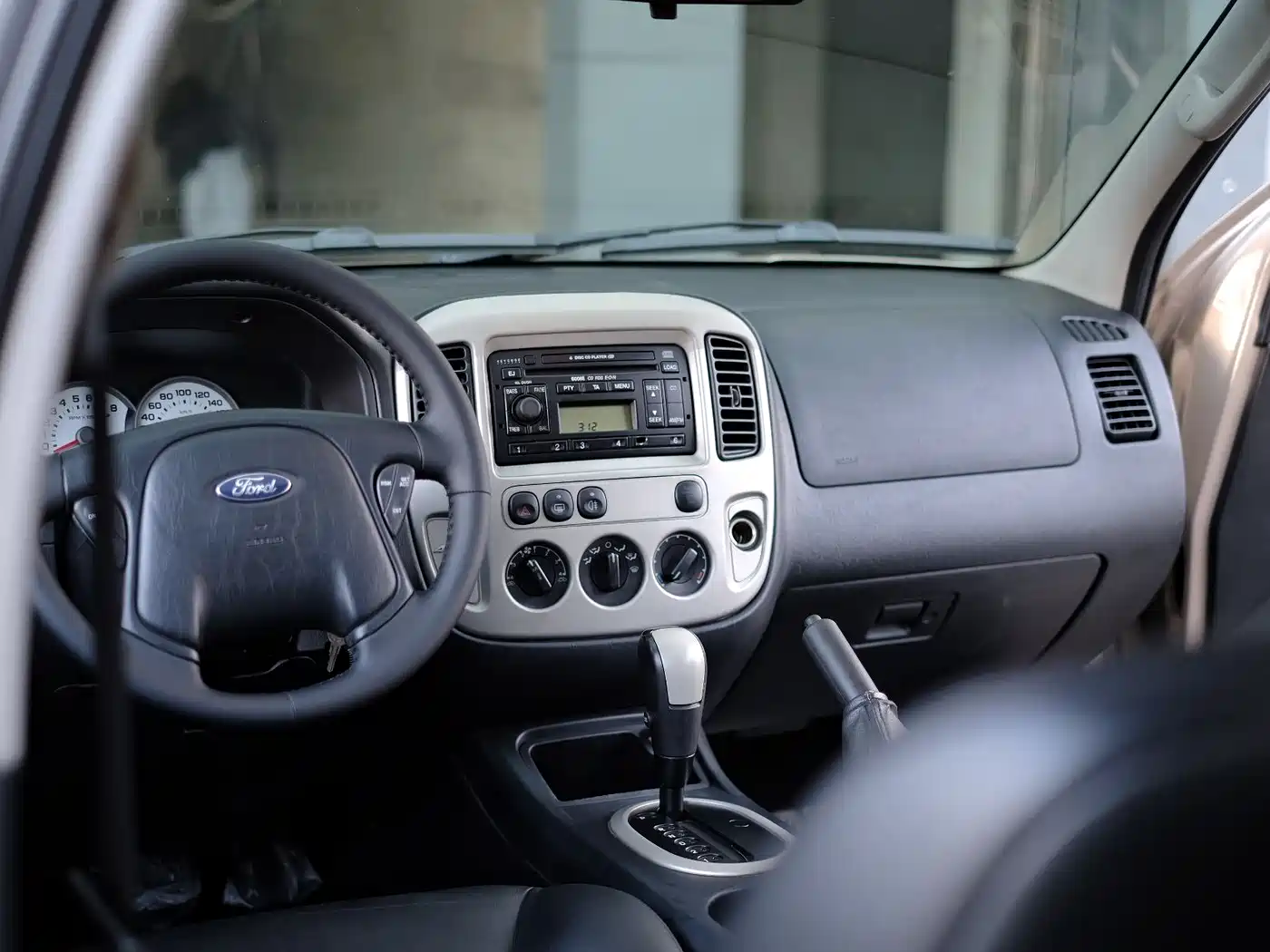 Ford Escape (Import) 2007 2005 3.0 AT