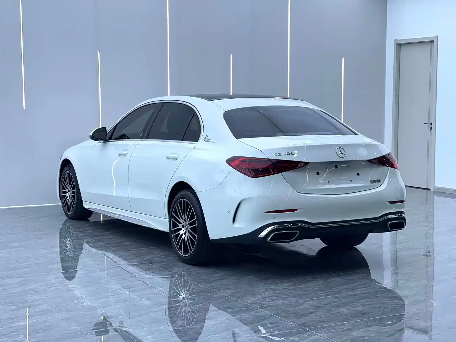 Фото 9 - Mercedes-Benz C-Class