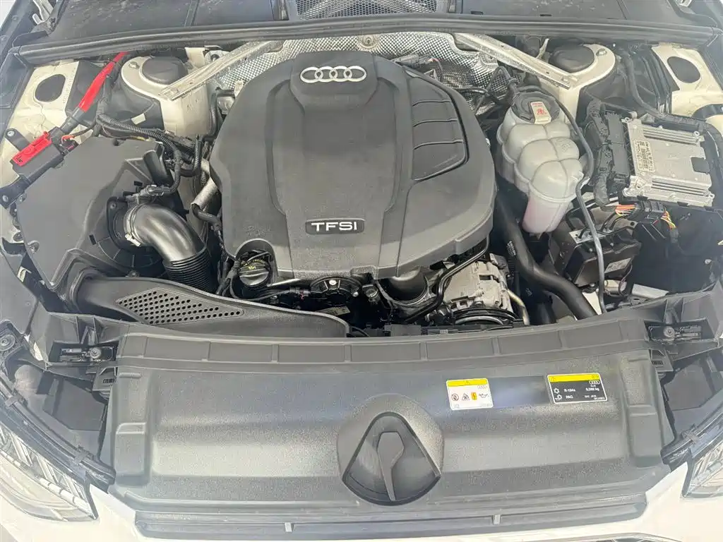 Audi A4L 2020 40 TFSI Fashion Dynamic Edition фото 10