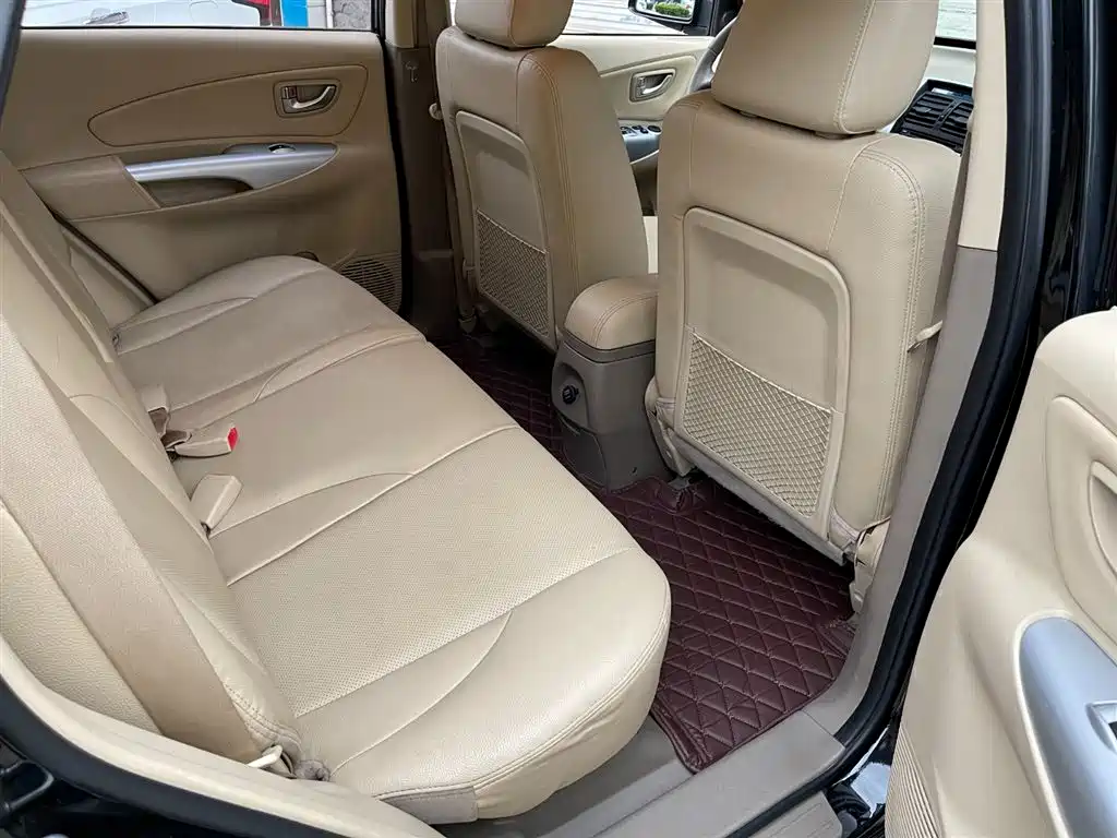 Hyundai Tucson 2013 2.0L Automatic 2WD Comfort фото 6