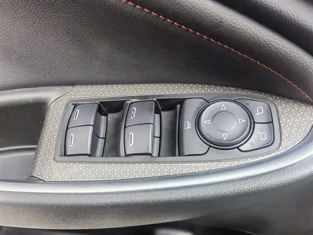 CHEVROLET MAI RUIBAO XL